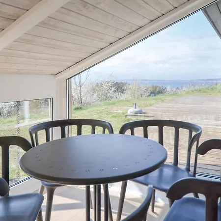 Four-bedroom In Tatil Evi Ebeltoft